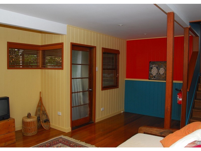 85 Long Street, Point Vernon QLD 4655