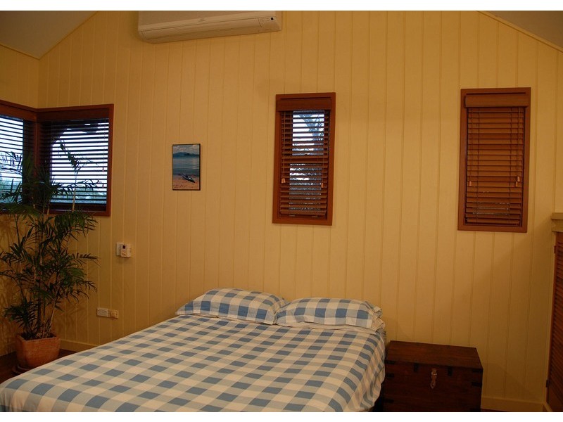 85 Long Street, Point Vernon QLD 4655