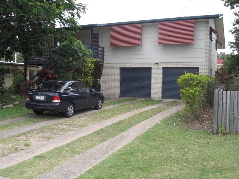 14 Prince Street, Urangan QLD 4655