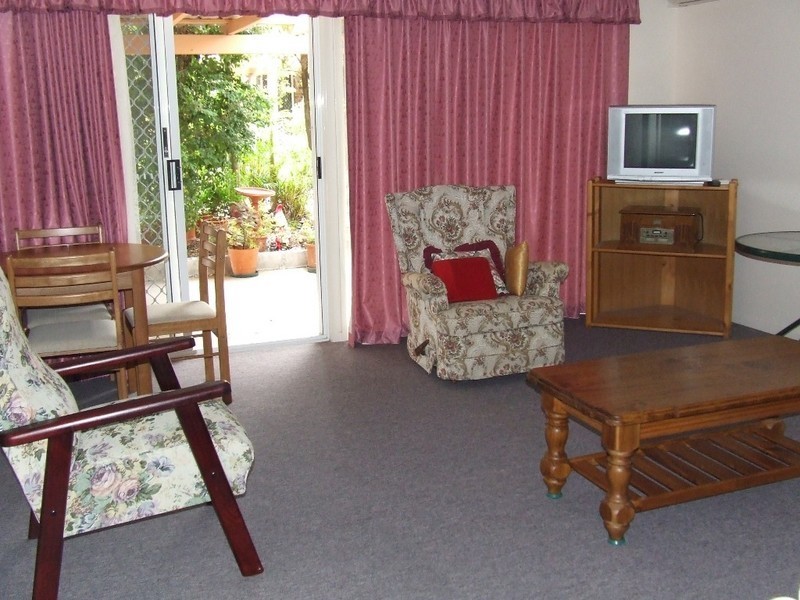 4 / 74 Winchelsea Street, Pialba QLD 4655