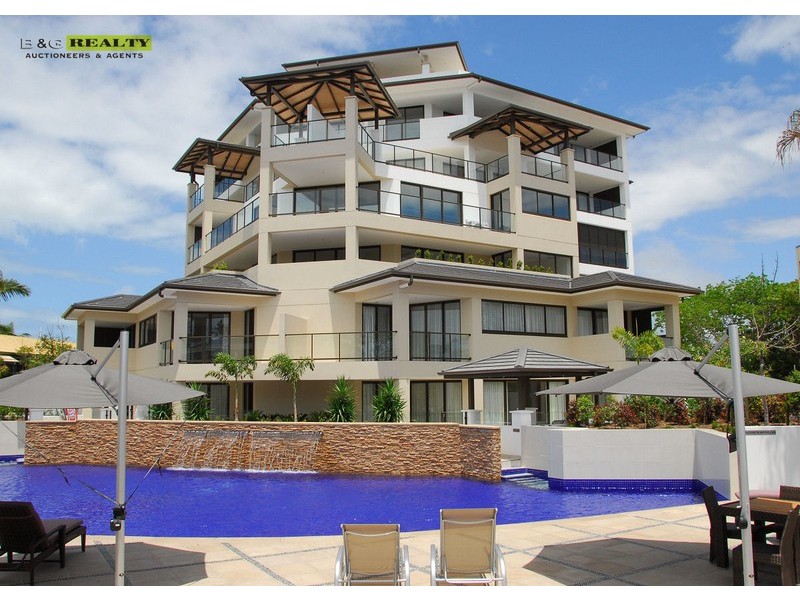 303 / 468 Esplanade, Torquay QLD 4655