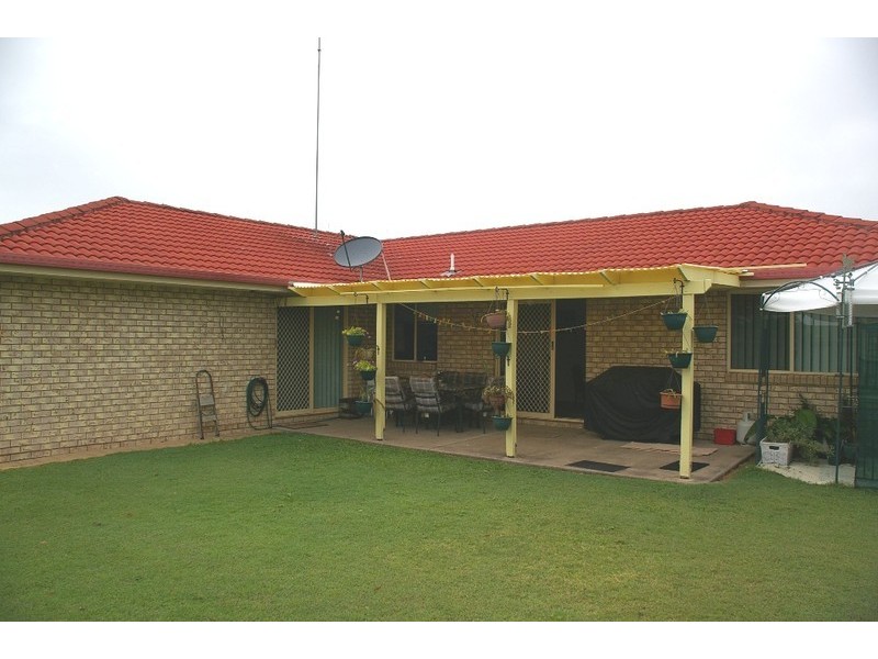 25 Merlin Drive, Urangan QLD 4655