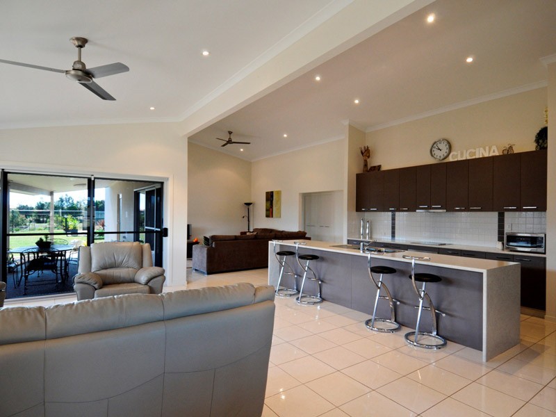 1 Lady Penrhyn Drive, Eli Waters QLD 4655