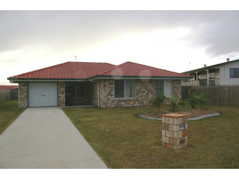 24 Bunya Court, Eli Waters QLD 4655