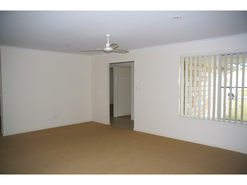 24 Bunya Court, Eli Waters QLD 4655