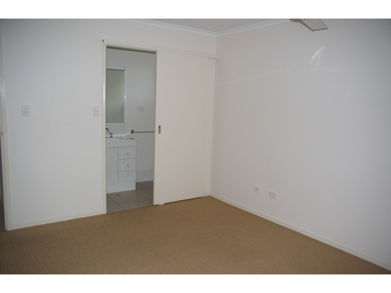 24 Bunya Court, Eli Waters QLD 4655