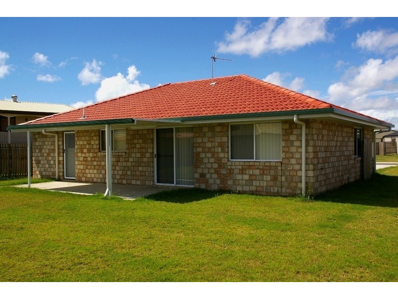 24 Bunya Court, Eli Waters QLD 4655