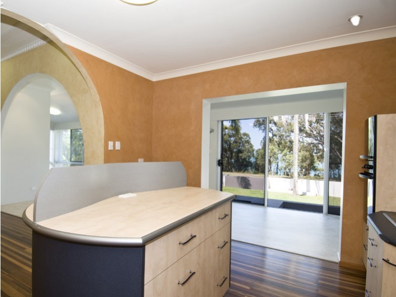 155 Esplanade, Point Vernon QLD 4655