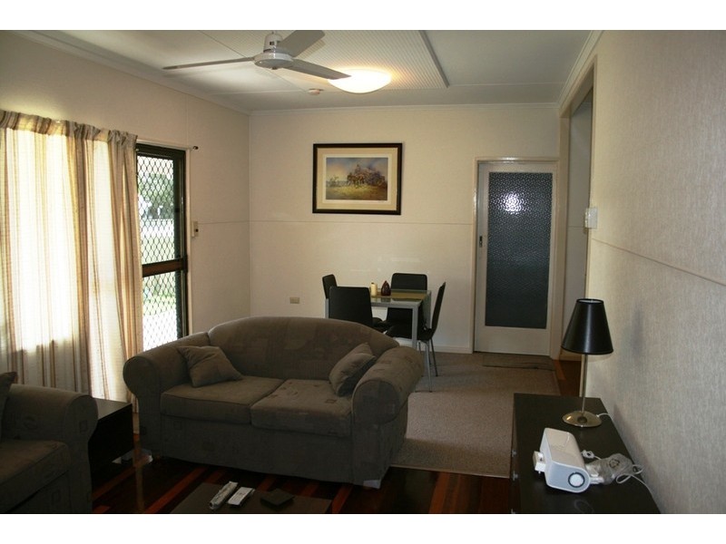 100 Long Street, Point Vernon QLD 4655