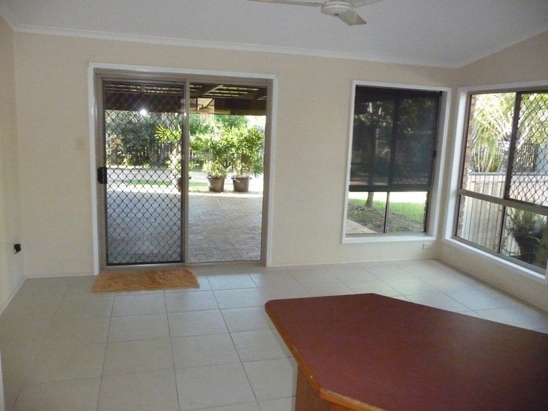 67 Ladbroke Crescent, Urangan QLD 4655