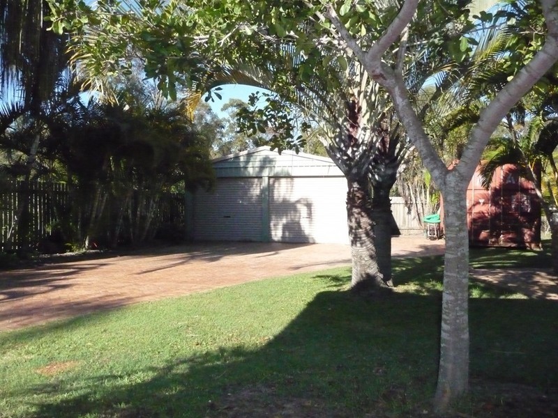 67 Ladbroke Crescent, Urangan QLD 4655