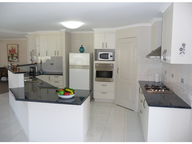 13 Cockatiel Court, Dundowran Beach QLD 4655