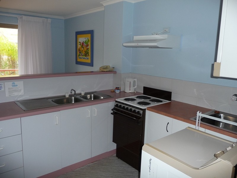 12 / 383 Esplanade, Torquay QLD 4655