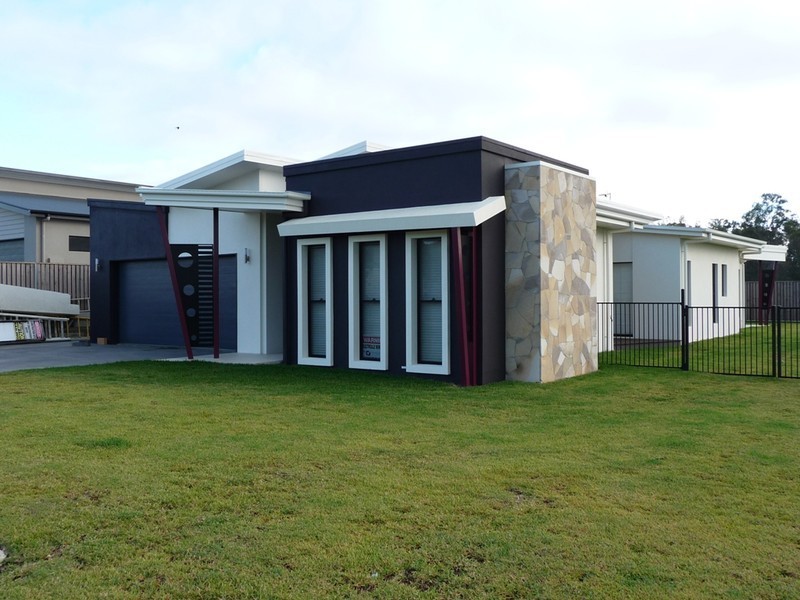 2 Bay Breeze Close, Wondunna QLD 4655