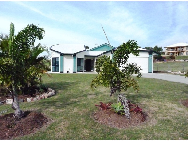 15 Highview Drive, Craignish QLD 4655
