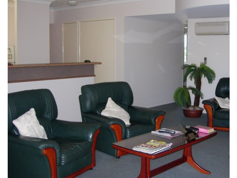 14 / 451 Esplanade, Torquay QLD 4655