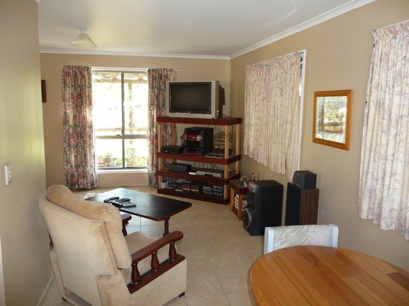 18 Rachael Street, Point Vernon QLD 4655