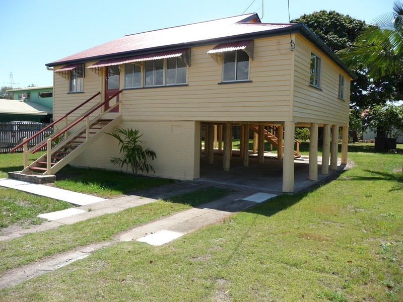 10 King Street, Urangan QLD 4655