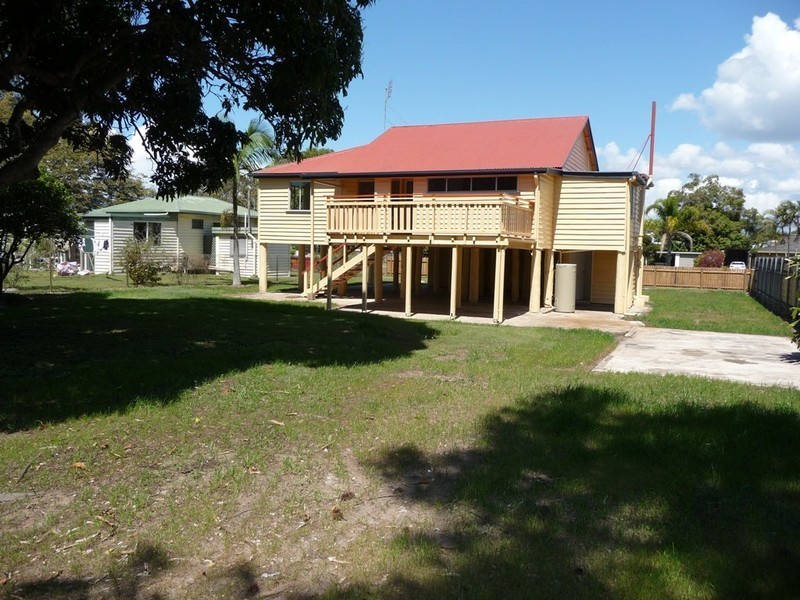 10 King Street, Urangan QLD 4655