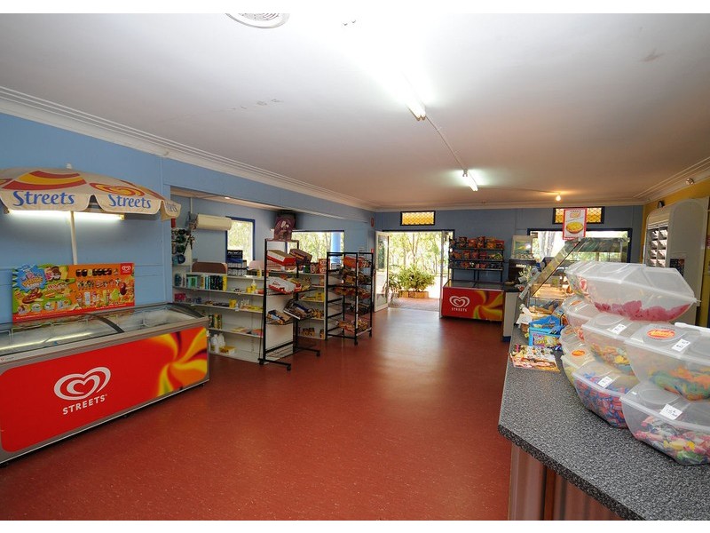 Pt Vernon Store, 149 Esplanade, Hervey Bay QLD 4655