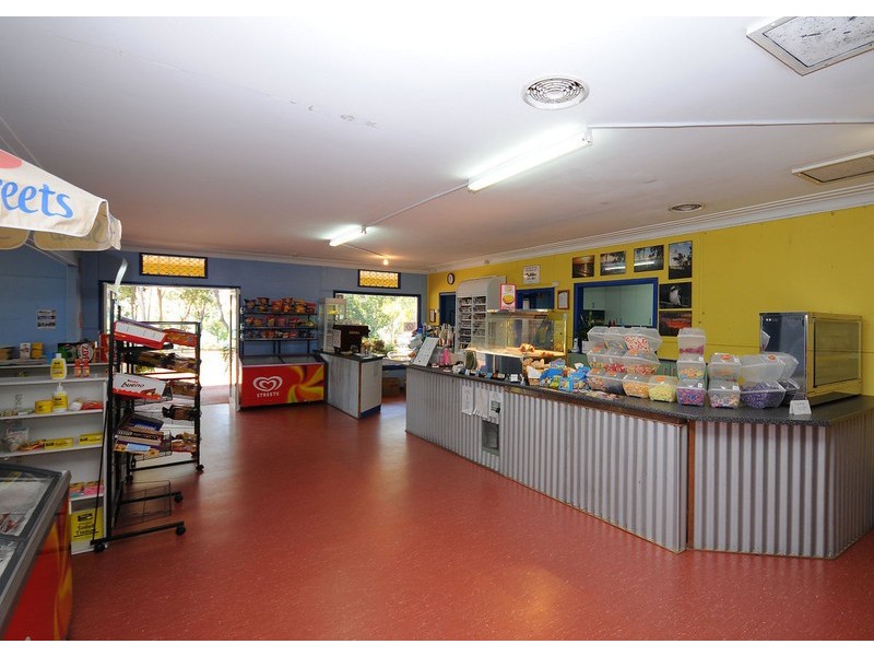 Pt Vernon Store, 149 Esplanade, Hervey Bay QLD 4655