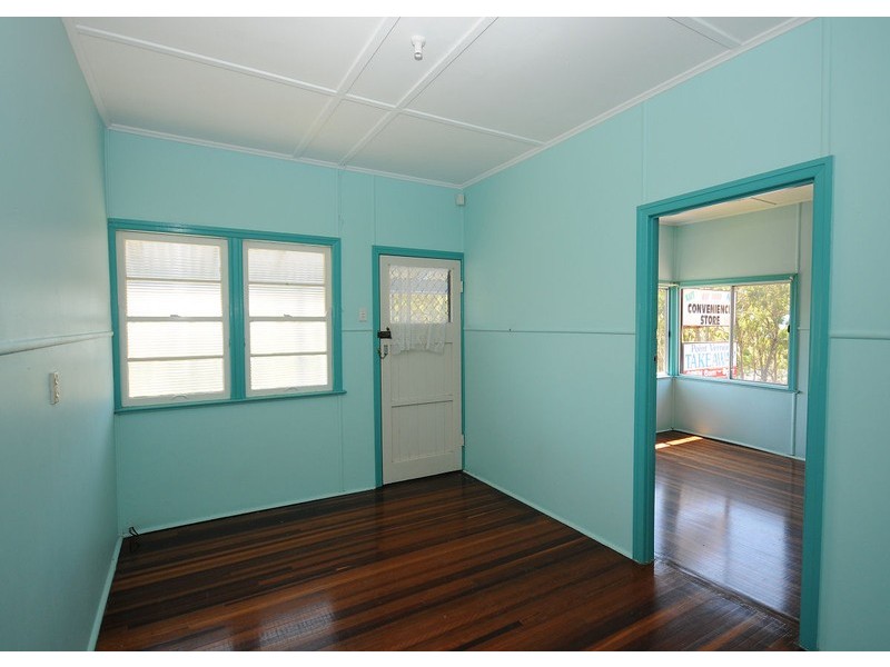 Pt Vernon Store, 149 Esplanade, Hervey Bay QLD 4655
