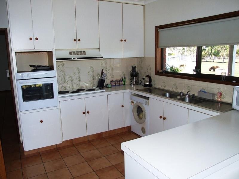 214 Condor Dr, Sunshine Acres QLD 4655