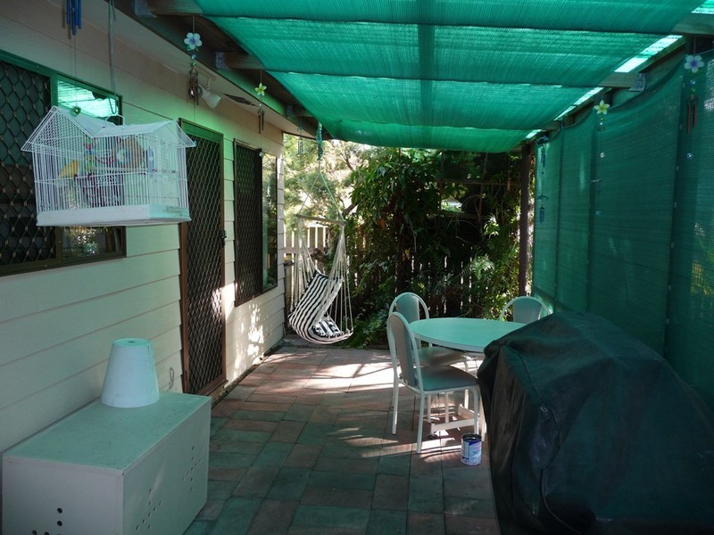 105 Limpus Street, Urangan QLD 4655