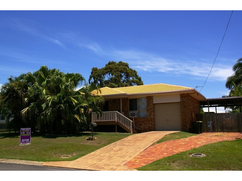 150 Hammond Street, Urangan QLD 4655