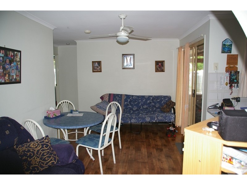 150 Hammond Street, Urangan QLD 4655