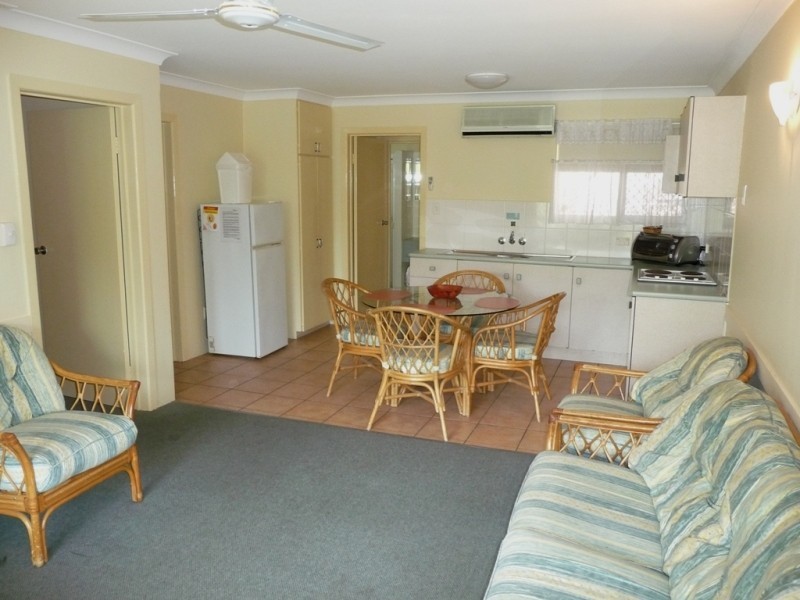 12 / 477 Esplanade, Torquay QLD 4655