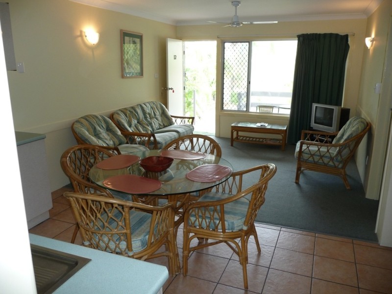 12 / 477 Esplanade, Torquay QLD 4655