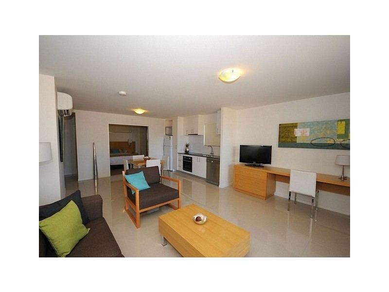 627 Esplanade, Urangan QLD 4655