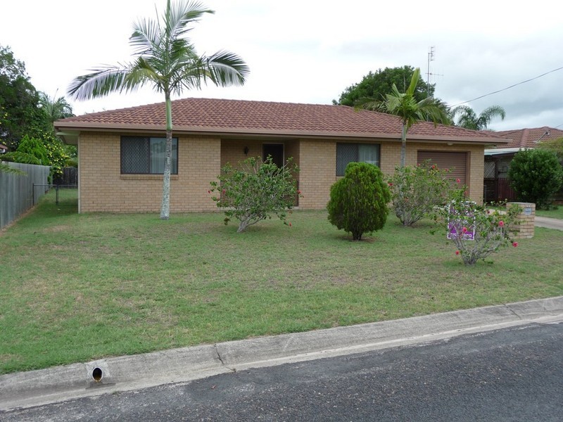65 Cunningham Street, Urangan QLD 4655