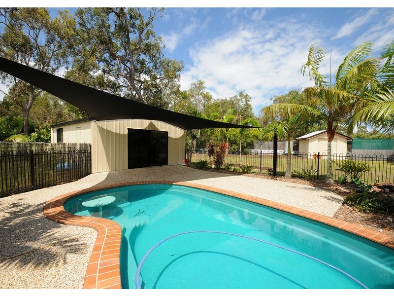 2 Pinewood Court, Wondunna QLD 4655