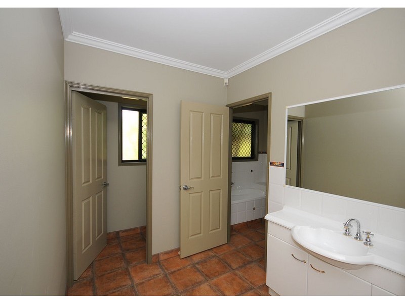 2 Pinewood Court, Wondunna QLD 4655