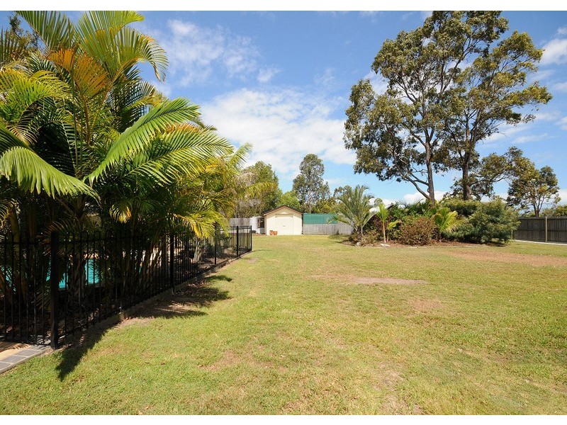 2 Pinewood Court, Wondunna QLD 4655