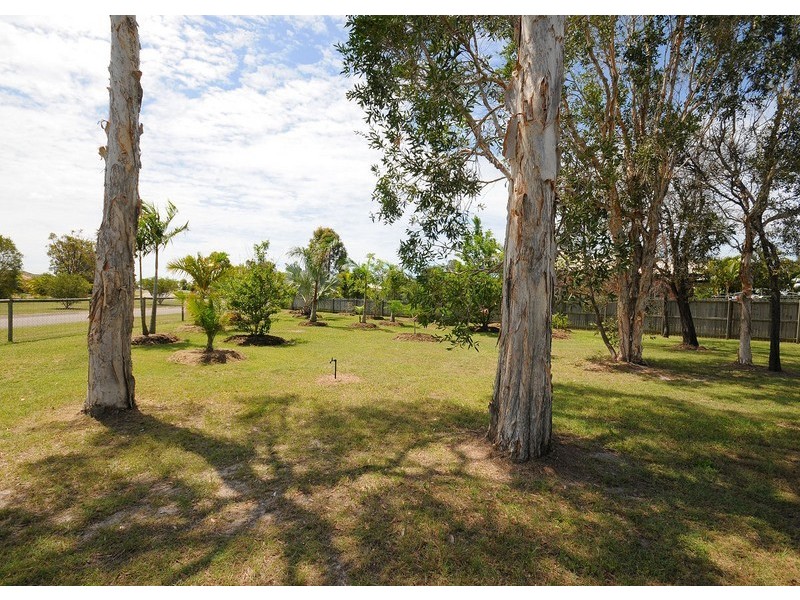 2 Pinewood Court, Wondunna QLD 4655