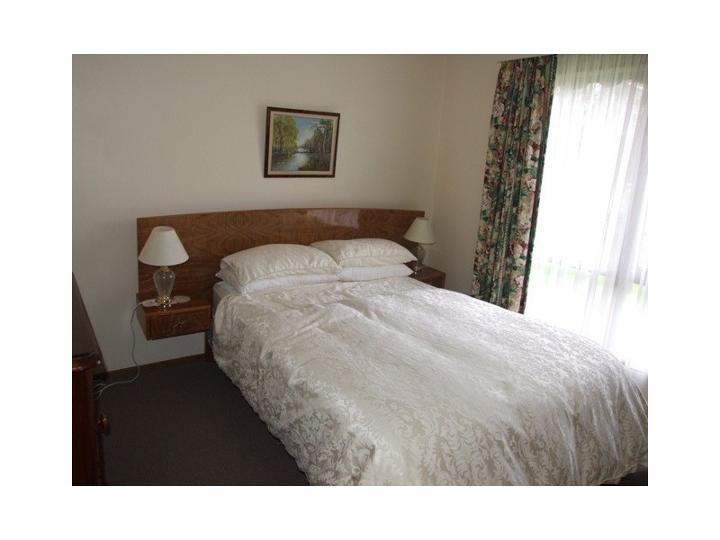 25 Back beach Road, San Remo VIC 3925