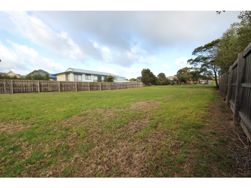284 Settlement Road, Cowes VIC 3922