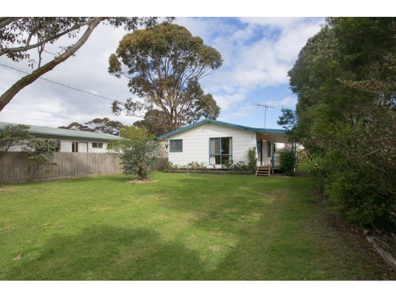 15 Koala Street, Cowes VIC 3922