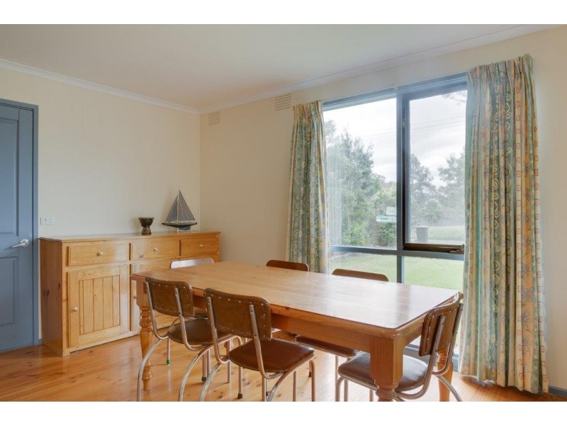 15 Koala Street, Cowes VIC 3922