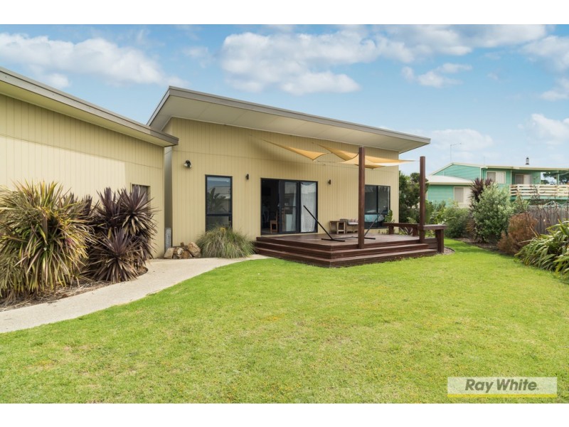 8 First Avenue, Cape Woolamai VIC 3925