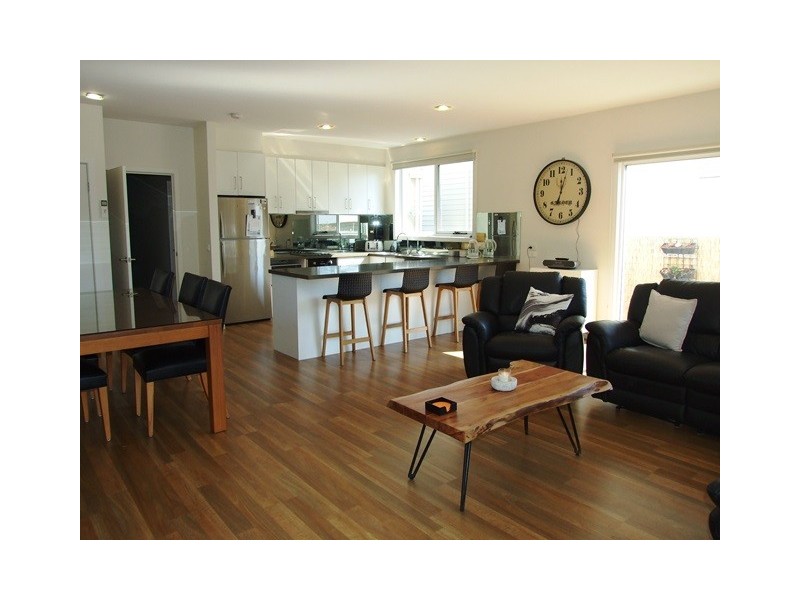 2 Coramba Court, Cowes VIC 3922