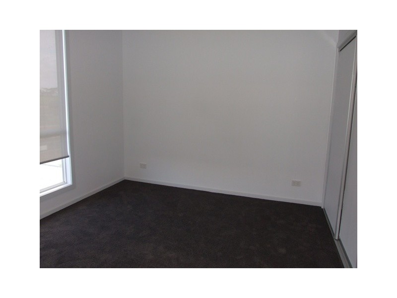 6 Silverstone Drive, Cowes VIC 3922