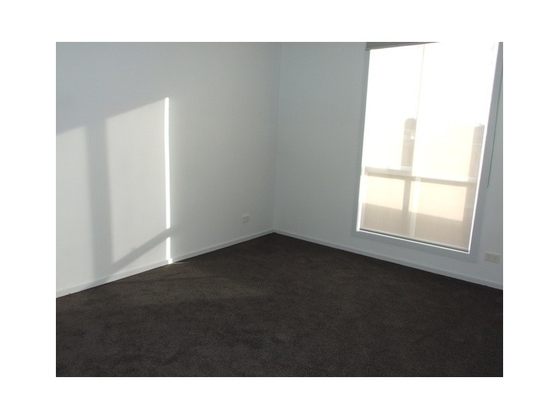 6 Silverstone Drive, Cowes VIC 3922