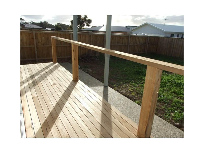 6 Silverstone Drive, Cowes VIC 3922