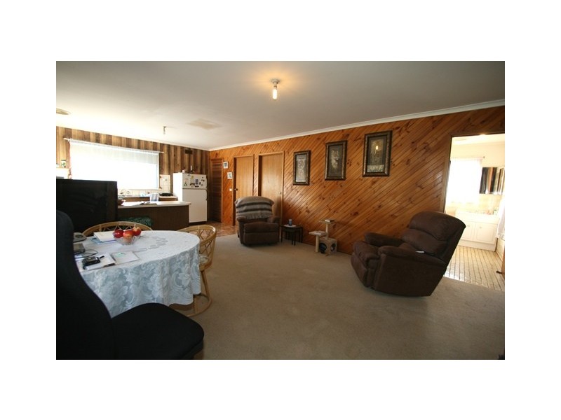 82 Churchill Drive, Cowes VIC 3922