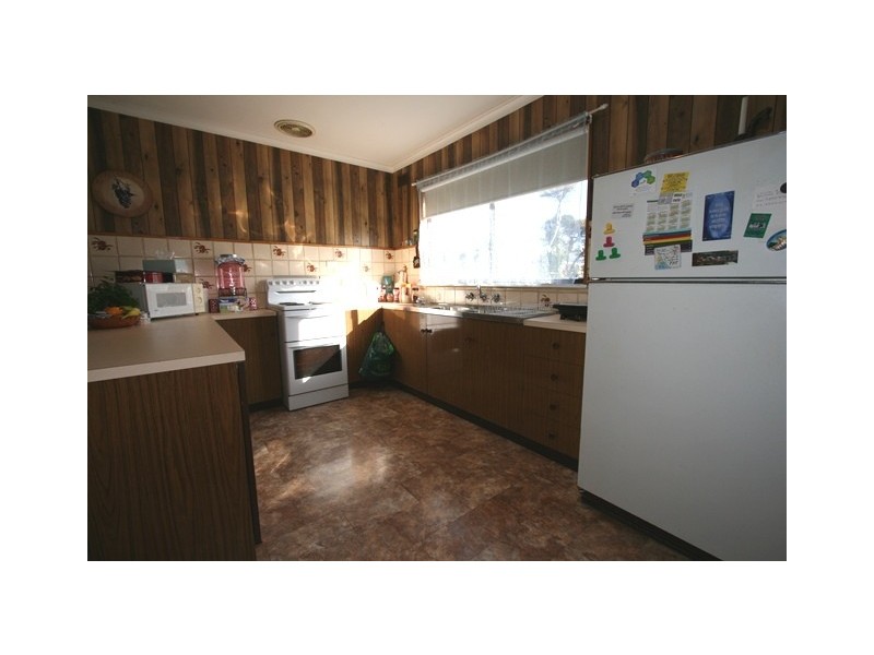 82 Churchill Drive, Cowes VIC 3922