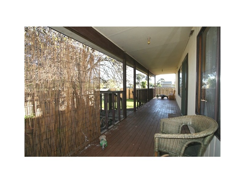 82 Churchill Drive, Cowes VIC 3922